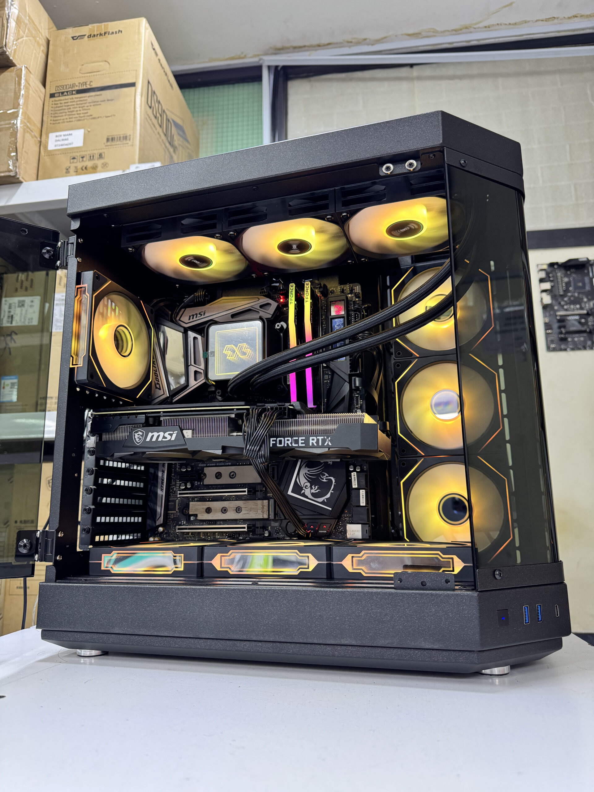MSI Godlike Gaming Pc Workstation Intel i9 9900K,32GB 3200Mhz,1TB Gen4 Nvme Ssd,Rtx 3070 8Gb Graphics MSI Godlike Gaming Pc Workstation Intel i9 9900K,32GB 3200Mhz,1TB Gen4 Nvme Ssd,Rtx 3070 8Gb Graphics